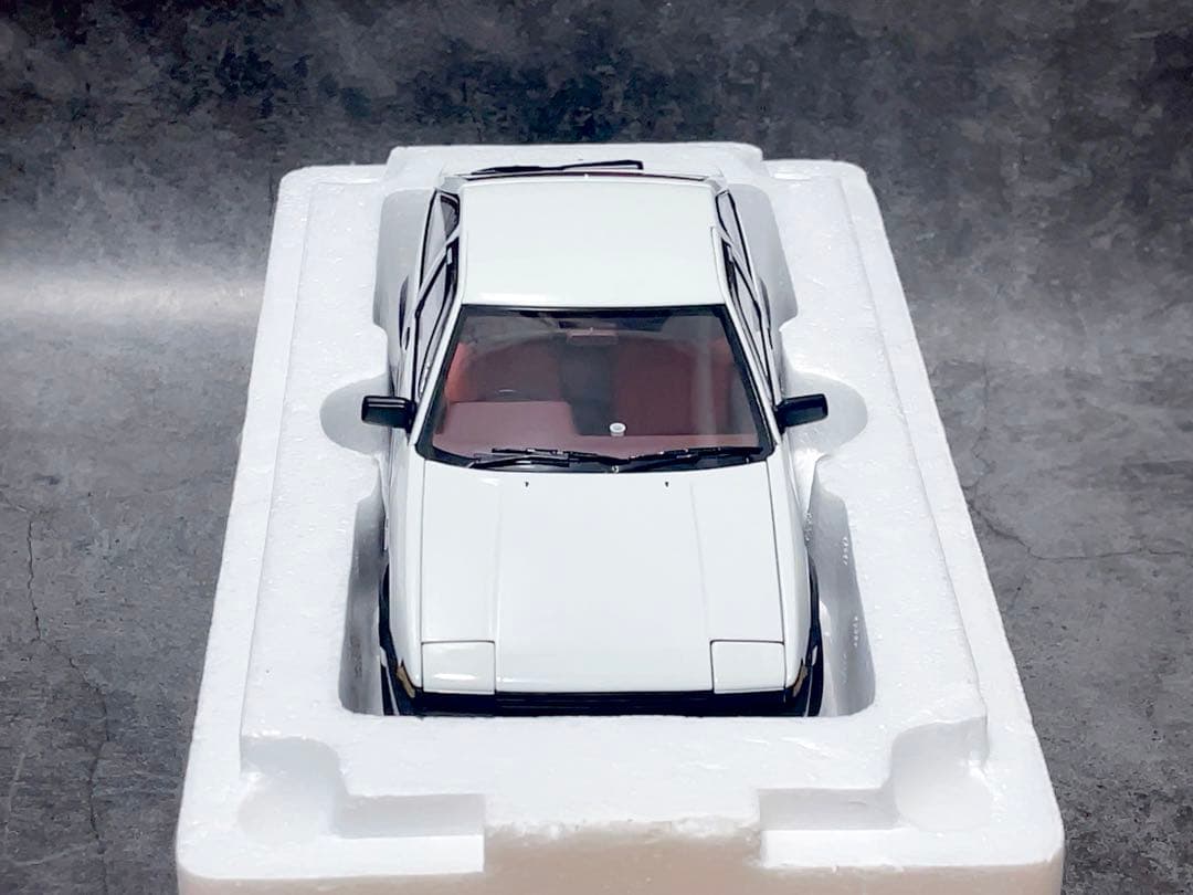 1/18 AUTOart オートアート トヨタ スプリンター トレノ AE86