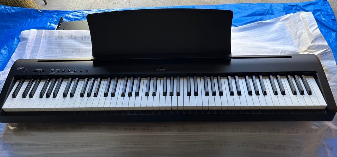 KAWAI ES110B 電子ピアノ 88鍵盤 2021年製　スタンド付き