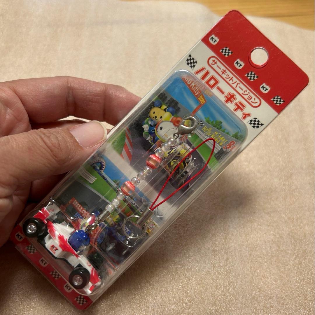 ハローキティ　サーキットバージョン　ストラップ2タイプ　2輪　4輪　バイク　F1