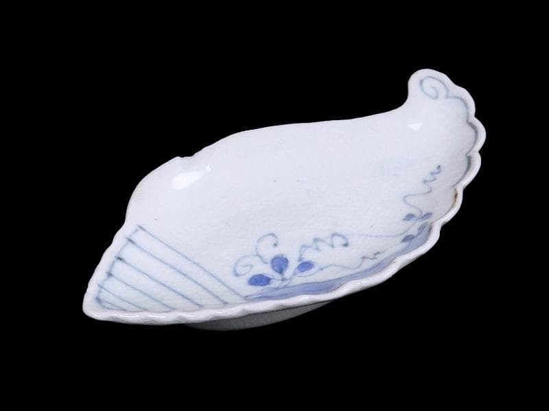 古伊万里　染付　草花紋の図　巻貝型変形皿　D852AS-fbpv