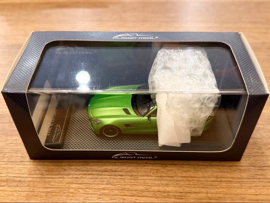 中古品 1/43 オルモストリアル メルセデスAMG GTR 2017 グリーン