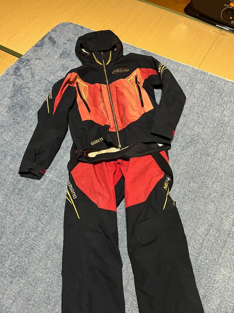 シマノ　ネクサス防寒着ゴアテックス