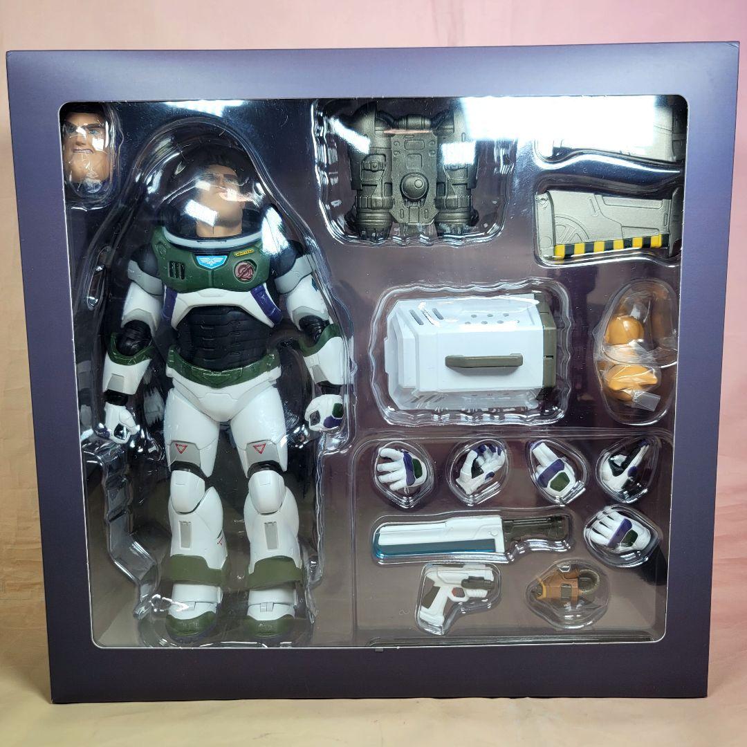 【ビーストキングダム】 新品 映画版 バズ・ライトイヤー8インチLEDフィギュア