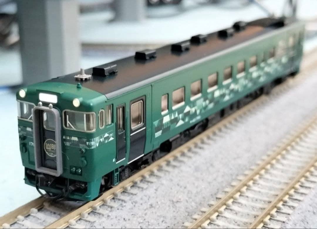 キハ40 紫水山明(M車)です 動力動作、ライト点灯確認済です。