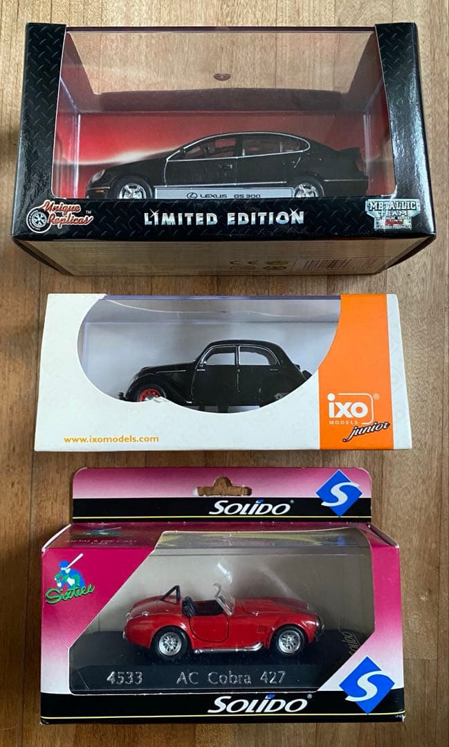 SOLID IXOmodels UNIQUEREPLICAS 1/43 ミニカー