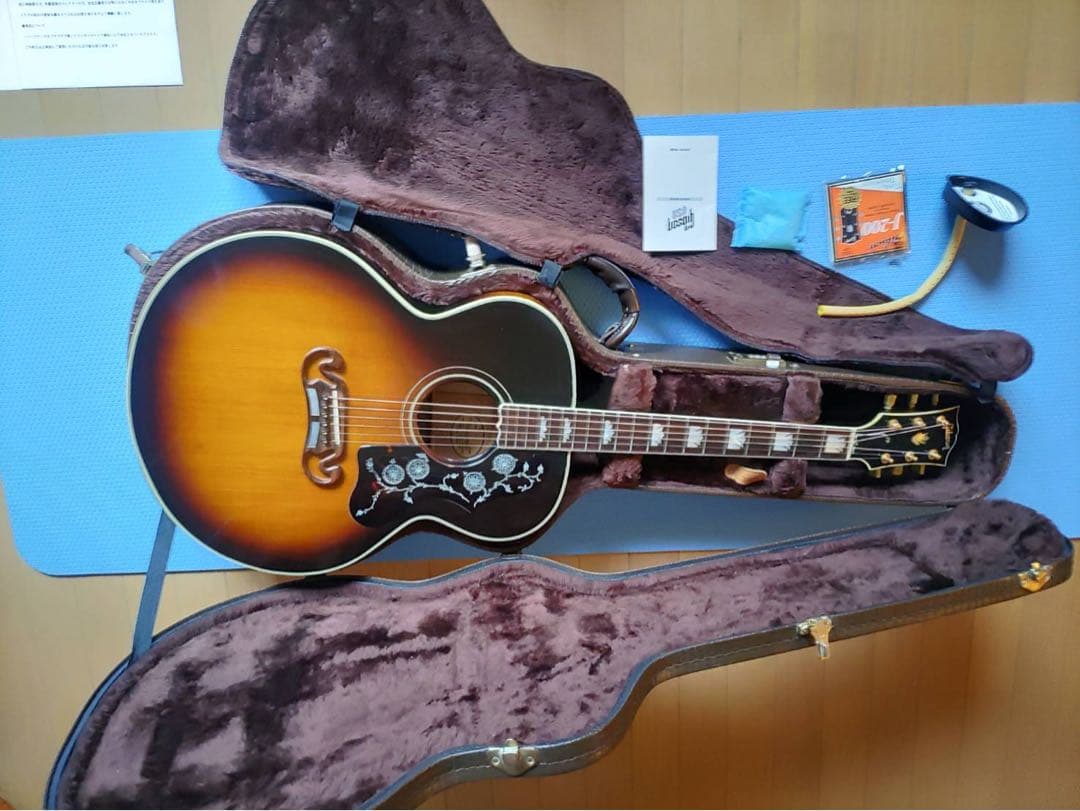 美品GibsonJ-200 1993年製（豪華ブラウン鍵付純正ハードケース付）