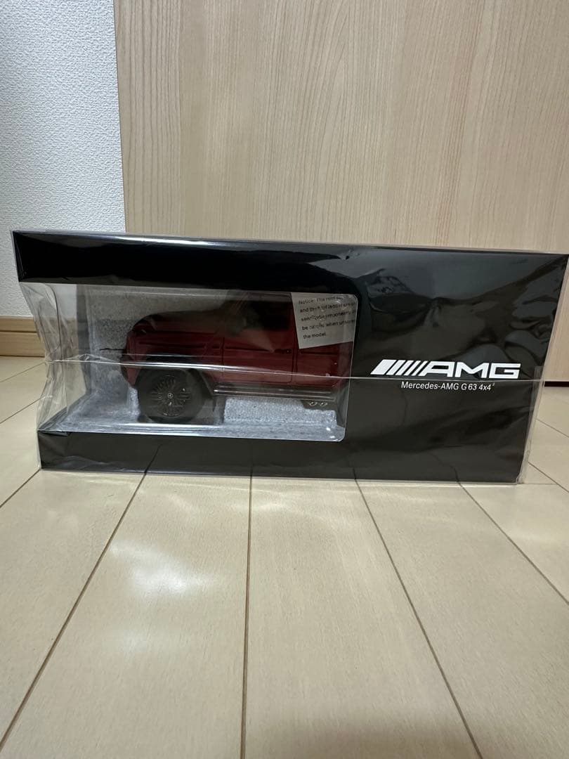 世界1000台限定メルセデスベンツAMGG63 4×4² 1/18新品未開封