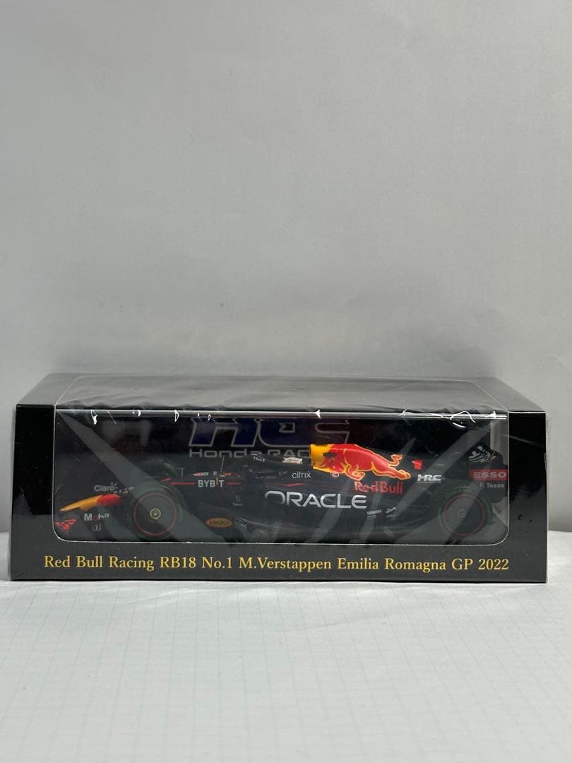 レッドブルホンダF1 RB18 2022 M.フェルスタッペン現地入手品　限定