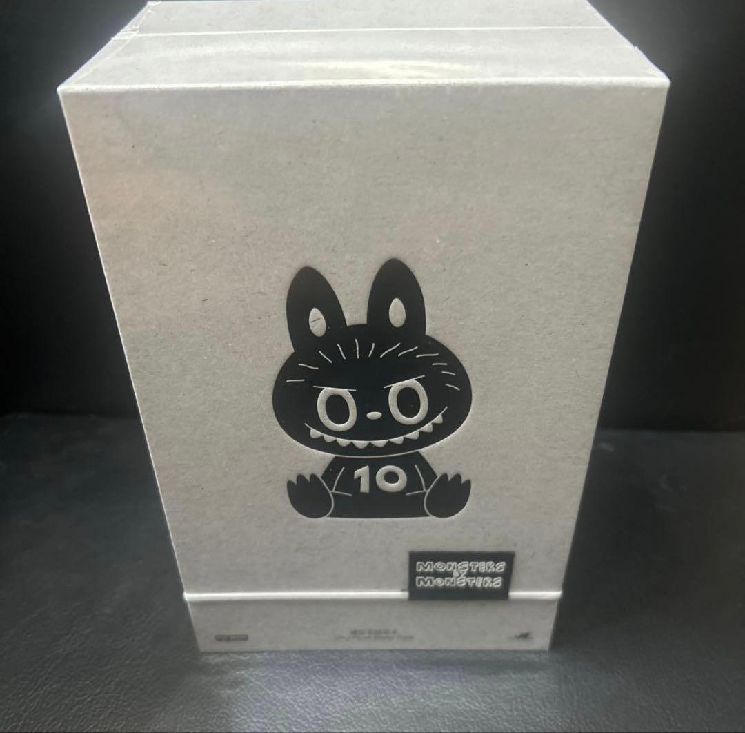 THE MONSTERS LABUBU 10周年記念展限定ぬいぐるみ