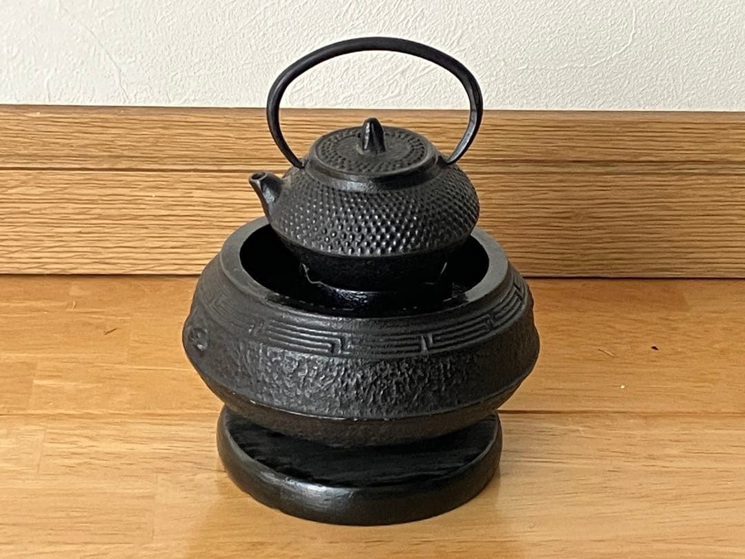 鉄瓶と火鉢セット