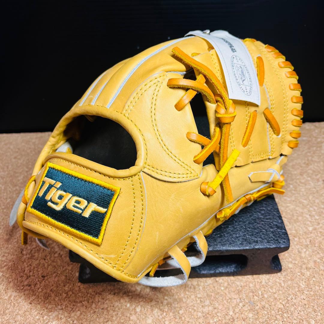 【未使用】美津和タイガー硬式野球ニ塁手用グローブHGFM13SIー401 右投げ