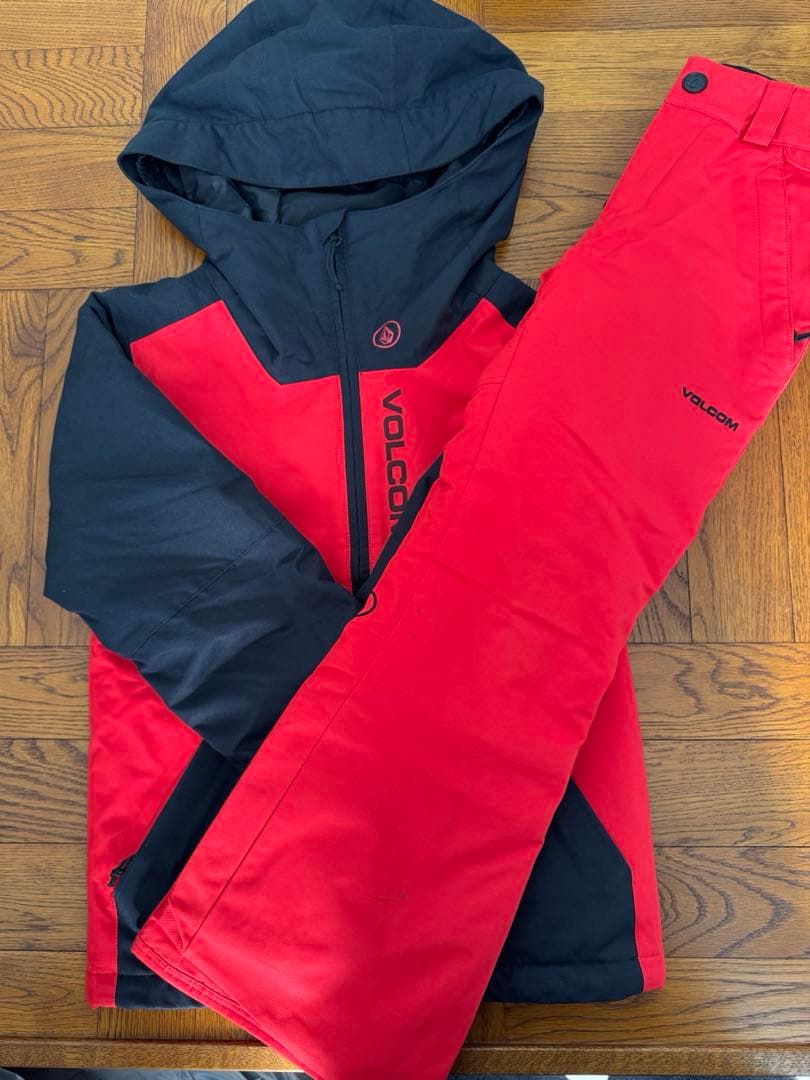 volcom スノーボードウェア 上下セット