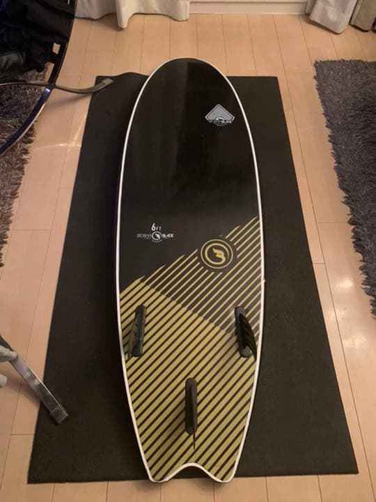 stormblade 6ft サーフボード. 手渡しのみ フィンを付けます