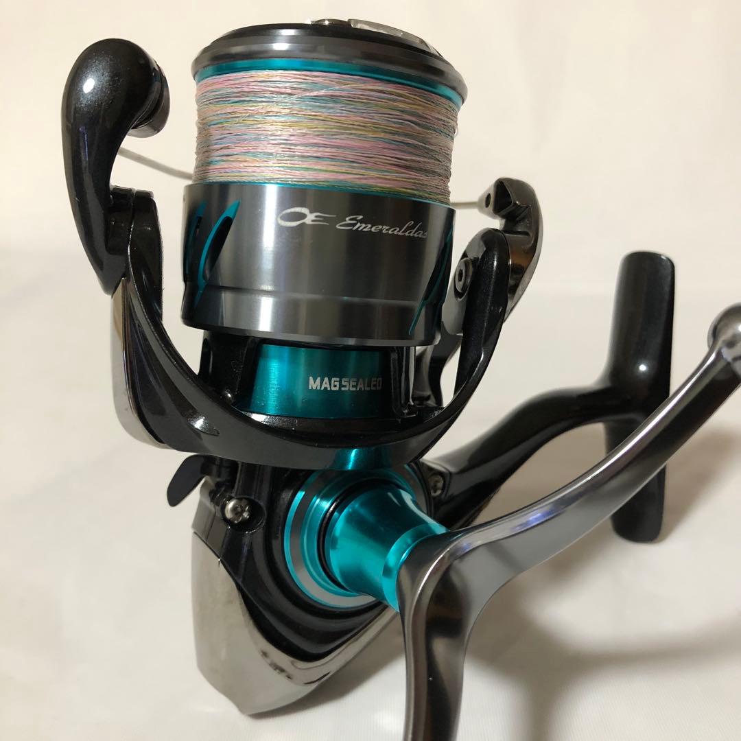 未使用　ダイワ　24 エメラルダス　X LT2500-DH ライン付き　リール