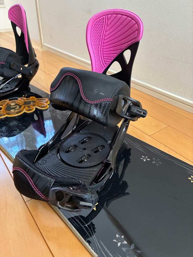 コスミックサーフ　スノーボード　floral 138cm ビンディングセット