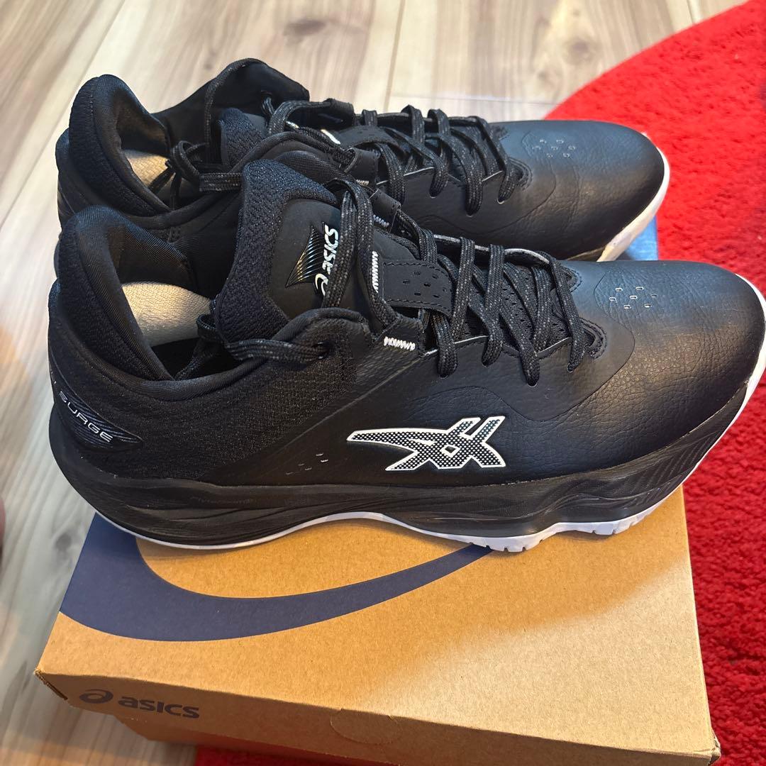 【美品】ASICS nova surge low 黒 28cm