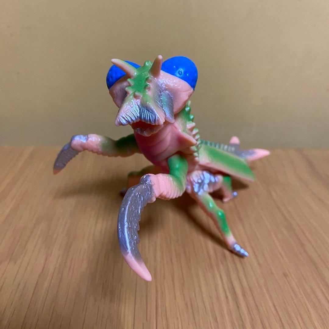 マーミット スーフェス限定 ミニカマキラス ソフビ 5433