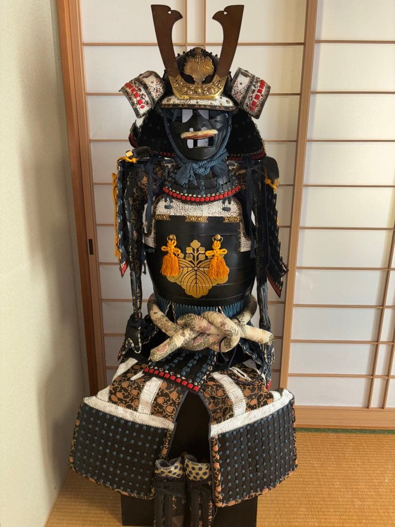 美品！丸武工房製　等身大甲冑　紺糸威伊予札二枚胴具足