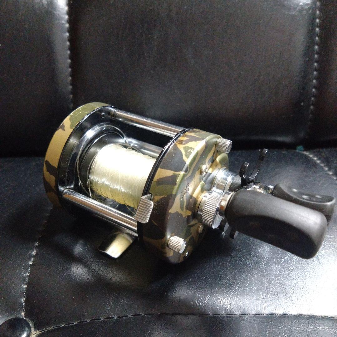アブガルシア　Abu Garcia 6500 C3 CAMO迷彩ベイトリール