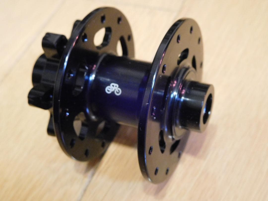 74mm スルーアクスル　ハブ 24H　 JAVA NEO 自転車