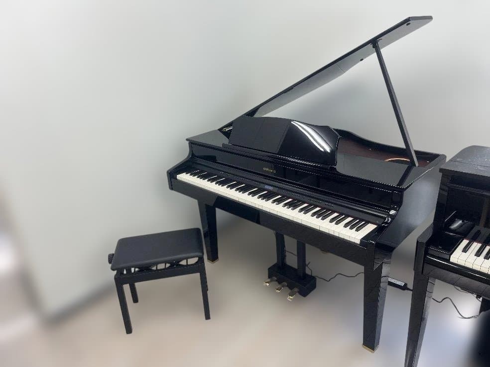 ★ 74868【電子ピアノ】ROLAND　GP607PE　17年製