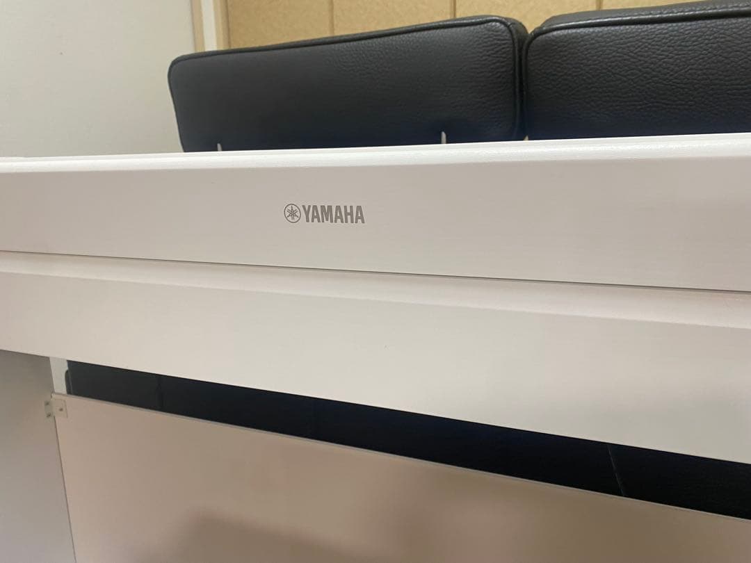 【展示品】　YDP-S35WH ホワイト 電子ピアノ イス付き 直接の取引き可能