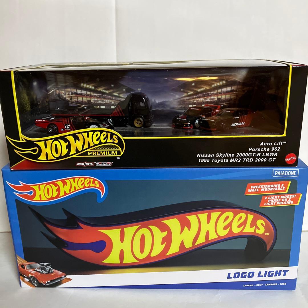 ホットウィール⭐️ロゴライト⚡️プレミアムADVANレーシング✨共に新品❗️2セット‼️
