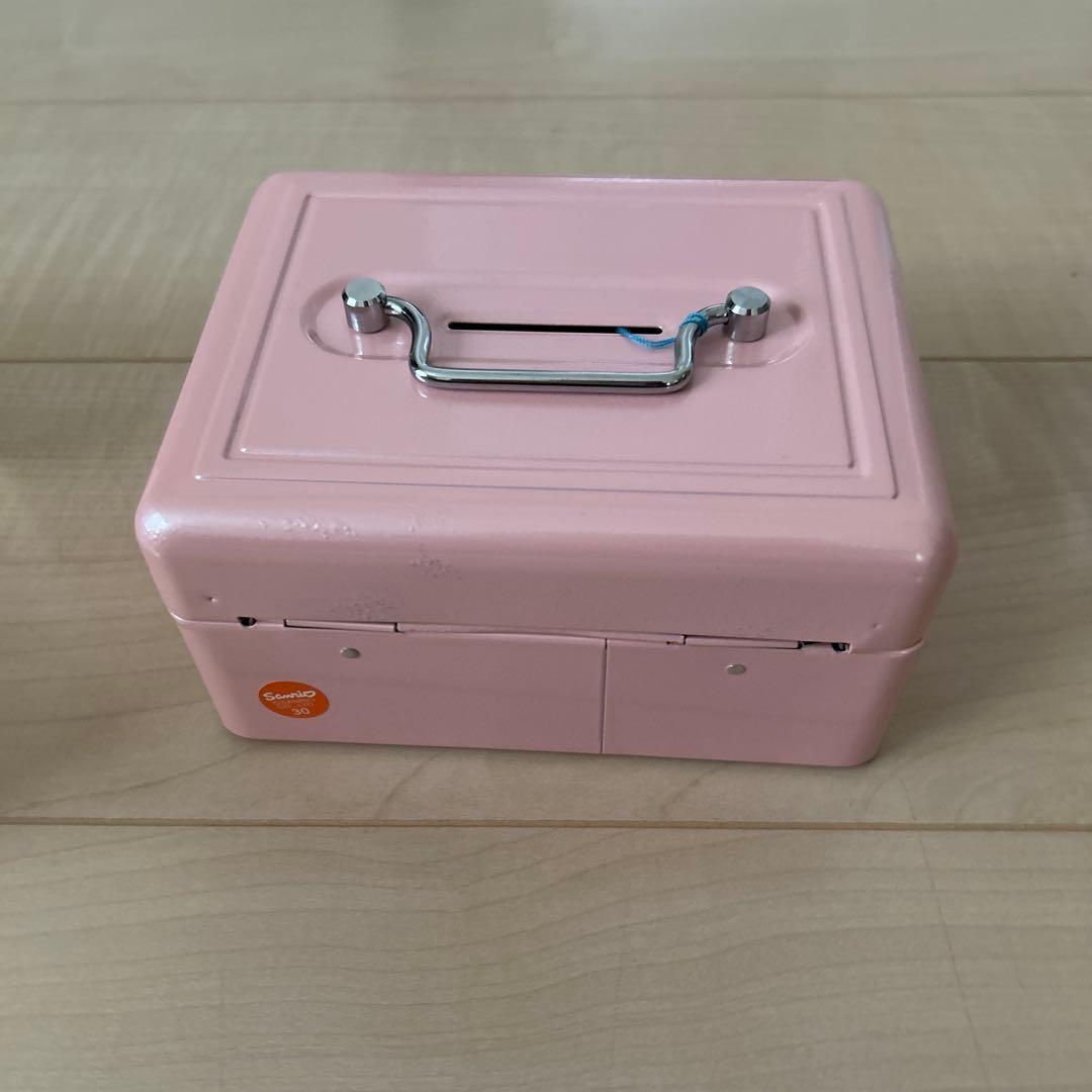 ハローキティ 希少 鍵付き金庫 手提げ金庫 ピンク 1999年 新品未使用