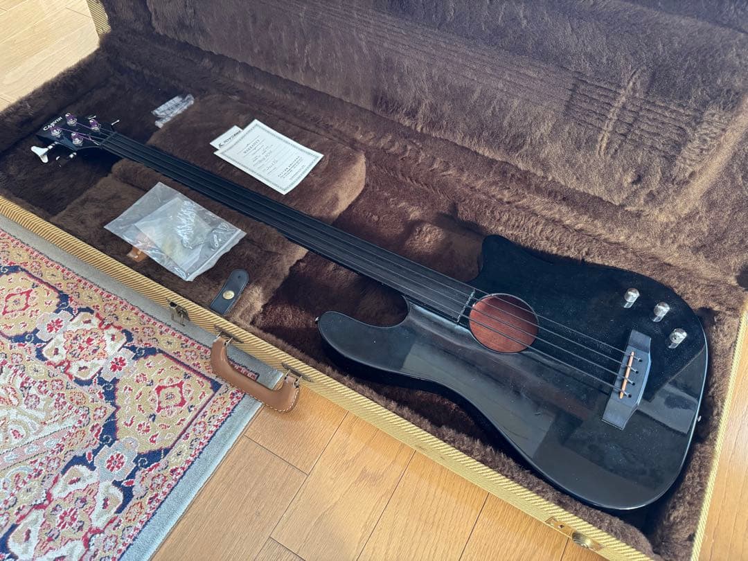Carvin エレキベース 4弦 ブラック