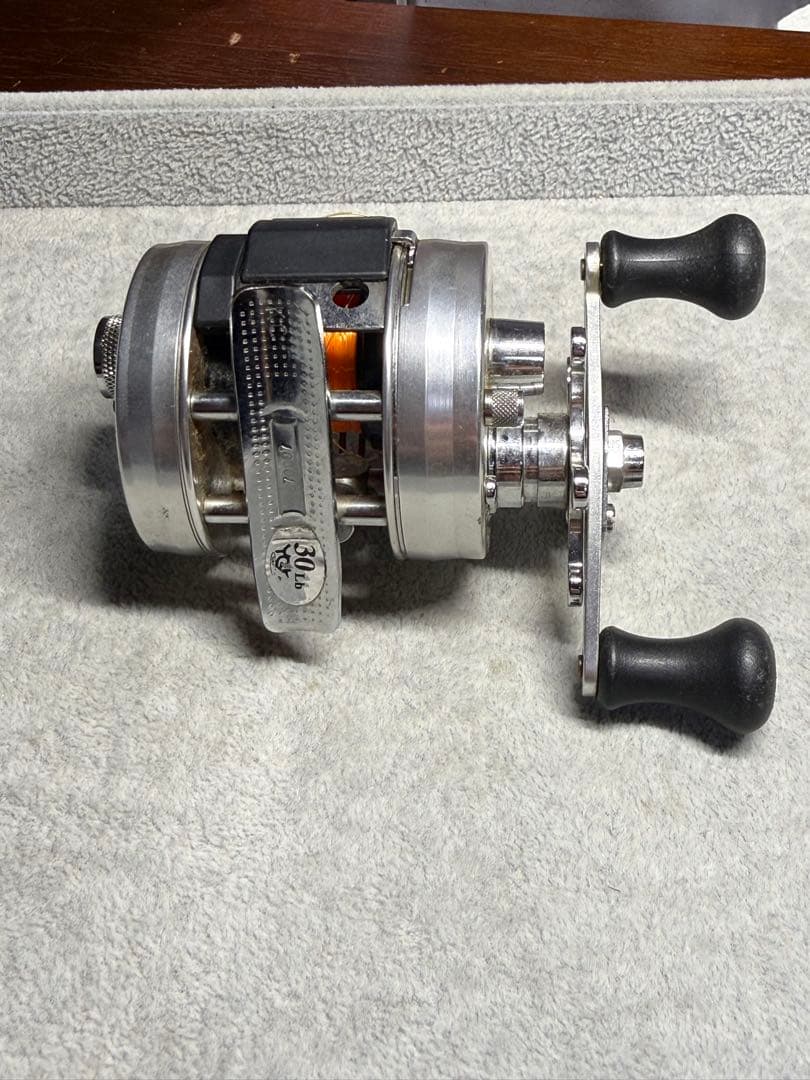 ABU アンバサダー 1600c IAR 右巻き