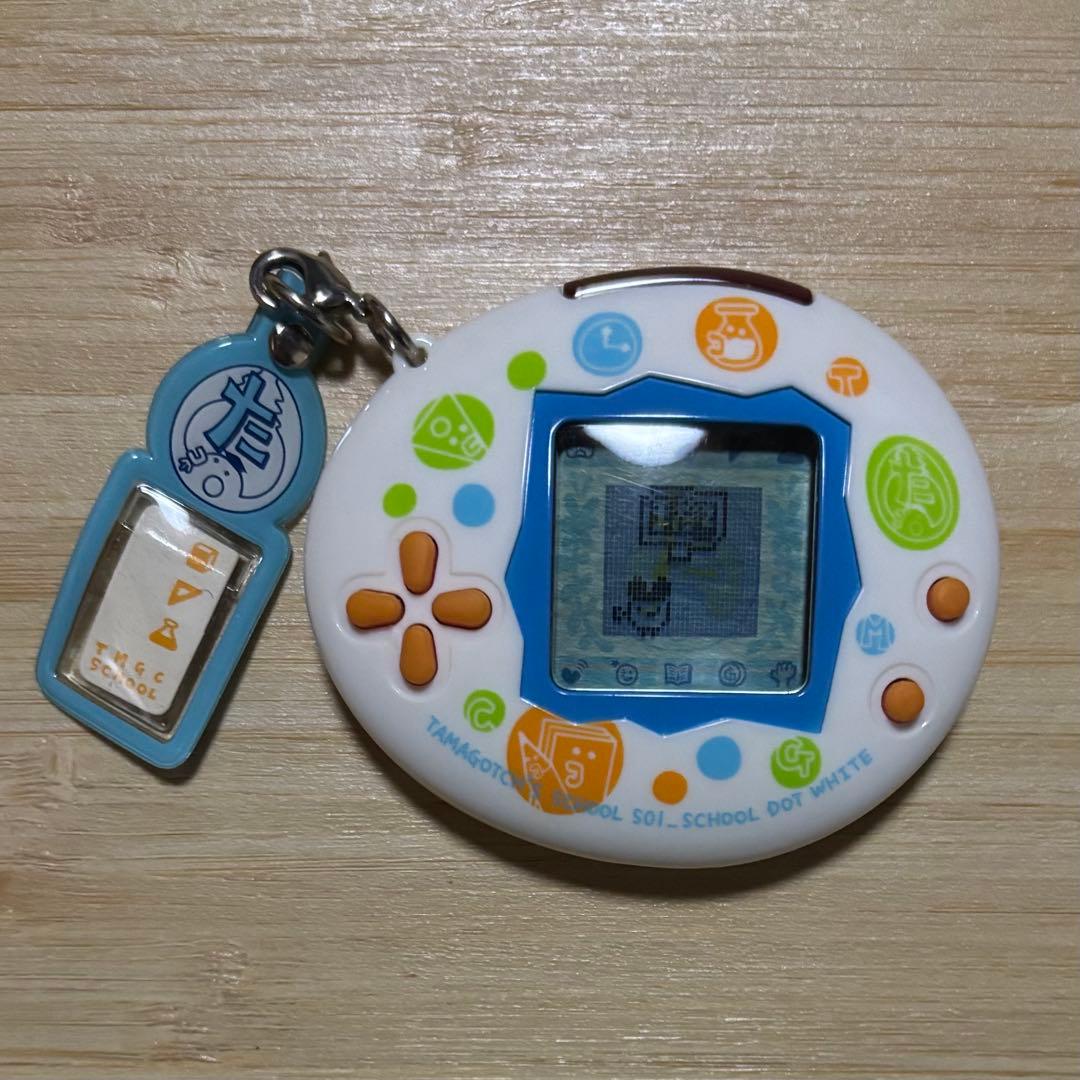 【動作確認済】たまごっちスクール　せーとぜーいんしゅーごっち！　どっとほわいと
