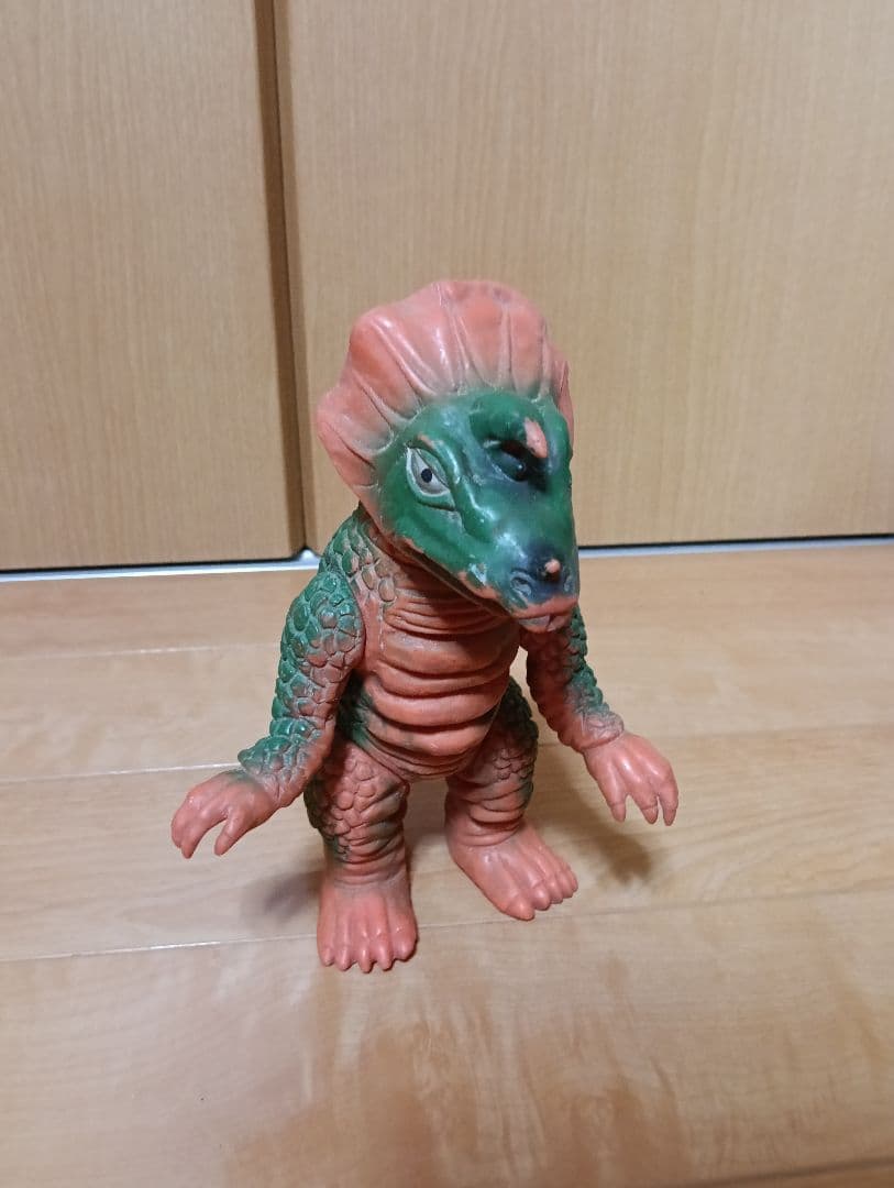 ウルトラマン 怪獣アギラ