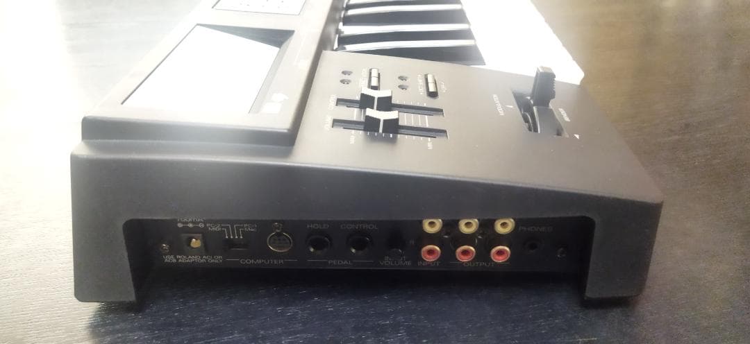 鍵盤楽器 Roland SK-88 Pro