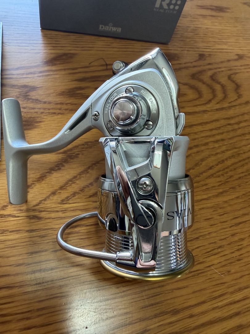Daiwa Luvias 2506 スピニングリール