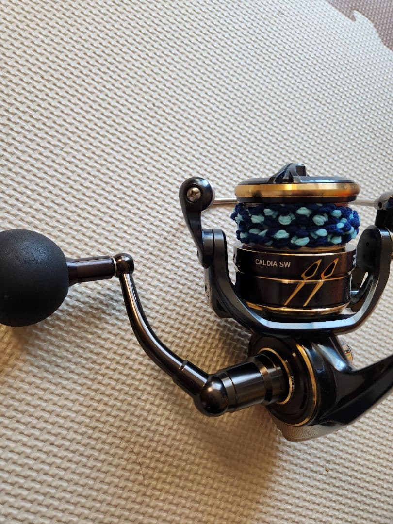 CALDIA SW 8000-H スピニングリール