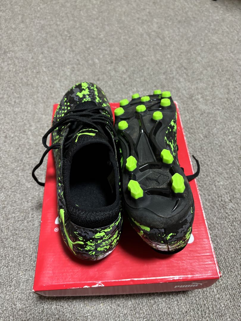 プーマフューチャー19.4HG