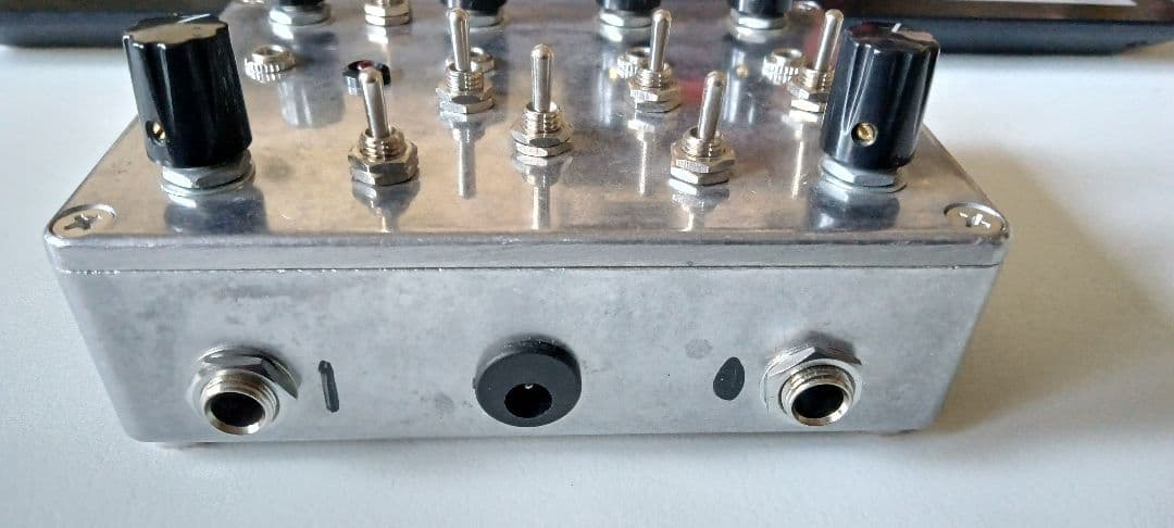 ノイズメーカー　エフェクター　CV-input Particle Smasher