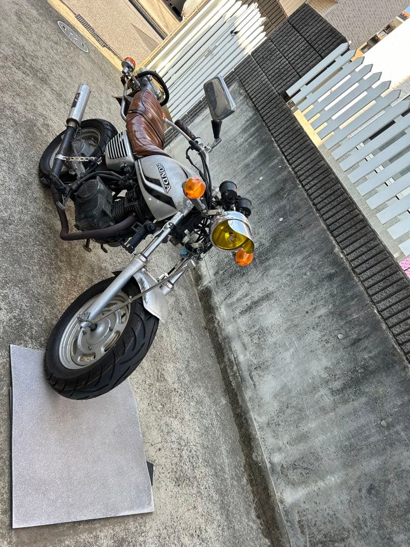 エイプ