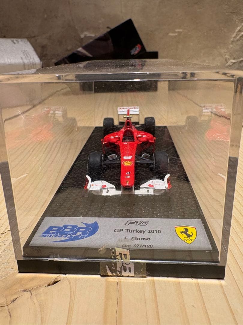 120台限定BBR1/43 フェラーリF10 アロンソ 特別カラー