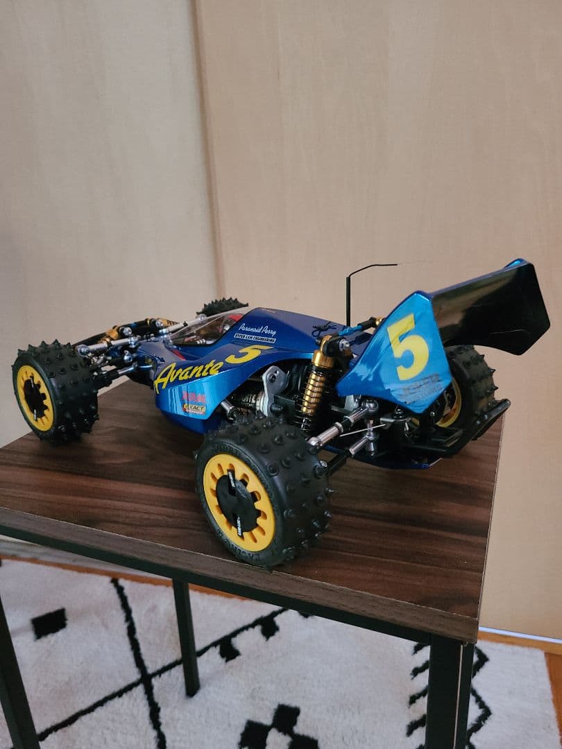 タミヤアバンテ1/10 ラジコンカー