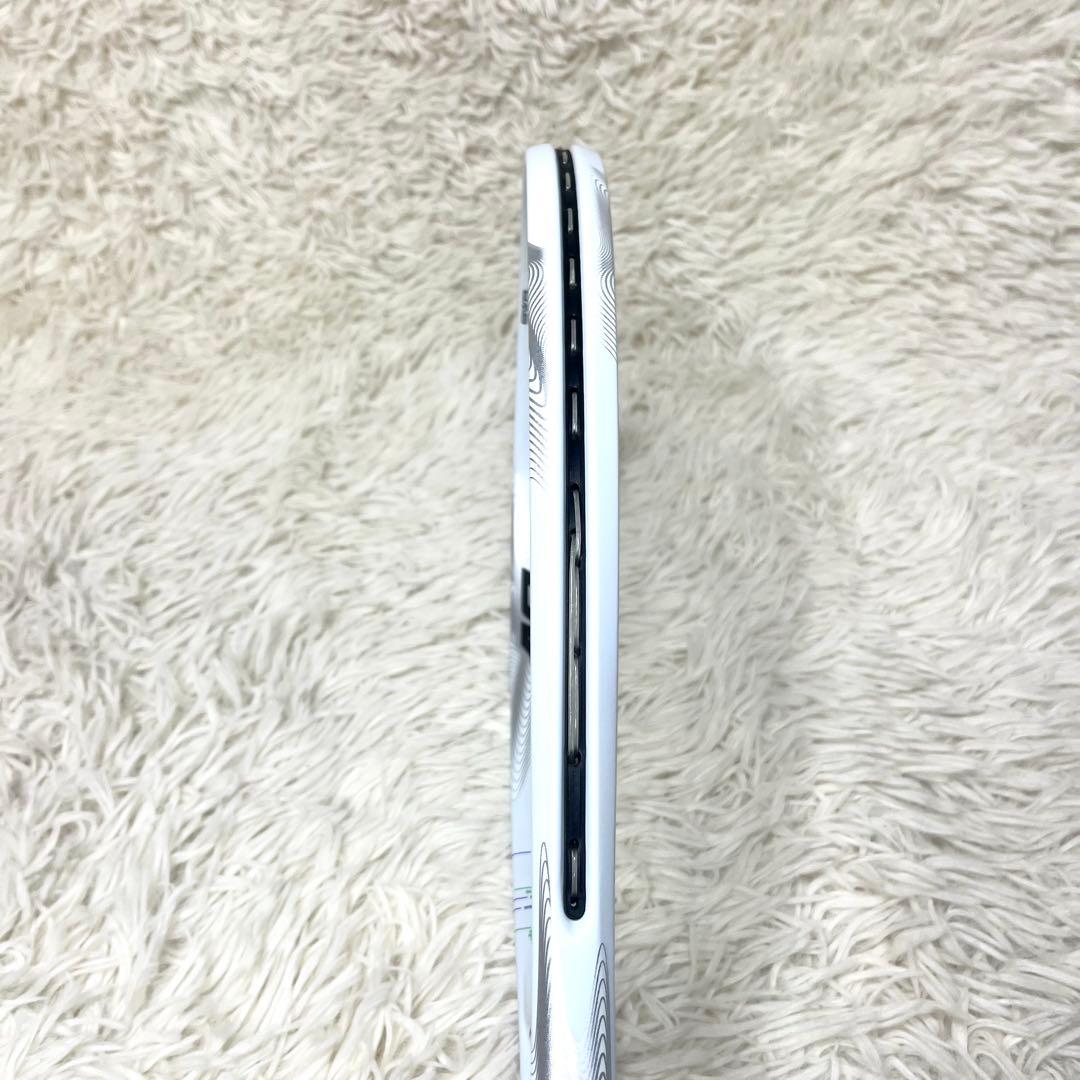 【極美品】 未使用級 ヨネックス ナノフォース8v REV Uカスタムフィット
