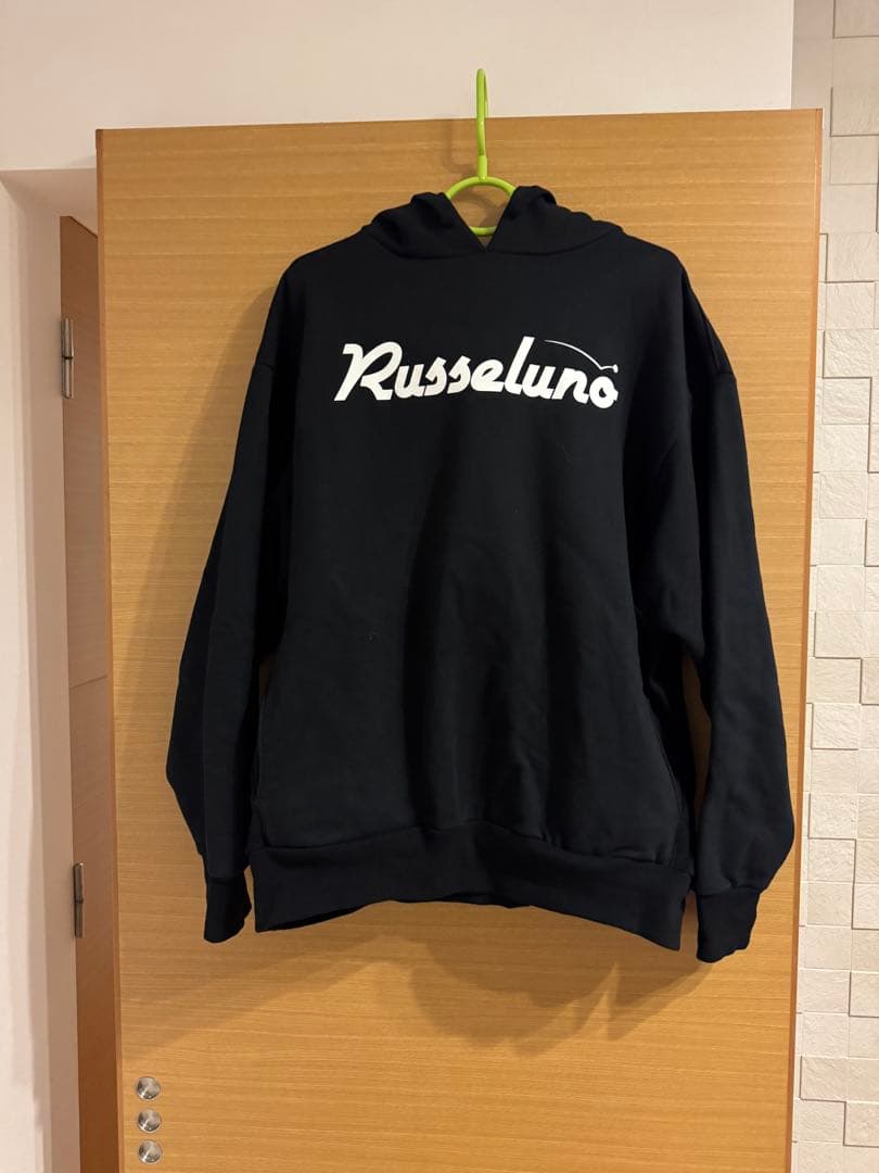 Russeluno 黒 パーカー サイズ5