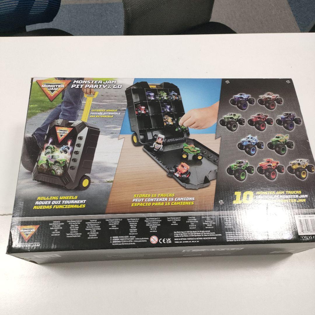 MONSTER JAM PIT PARTY & GO トラック セット 未使用品