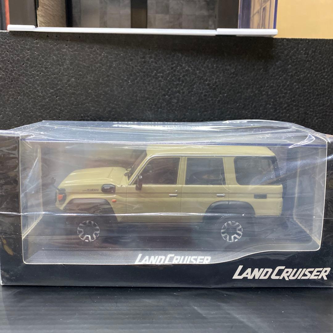 トヨタ　ランドクルーザー70 カラーサンプルミニカー