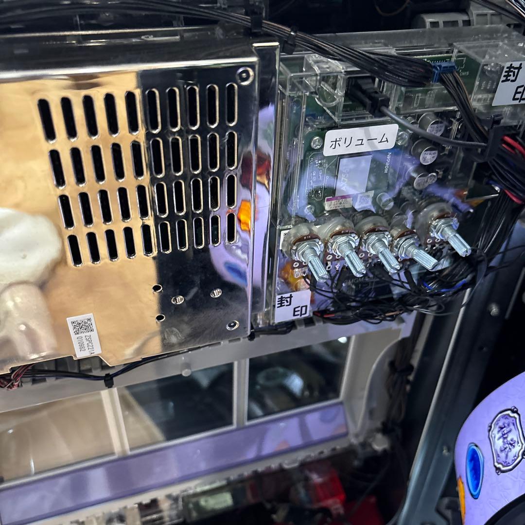 北斗の拳 パチスロ機 大型液晶