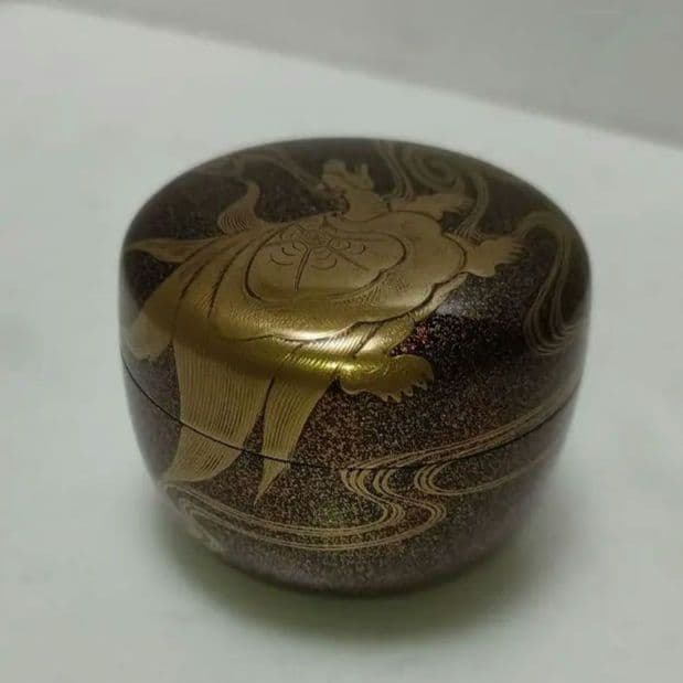 蒔絵棗　亀