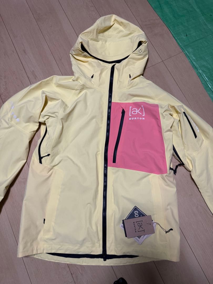 きょん【新品】BURTON スノーボードジャケット