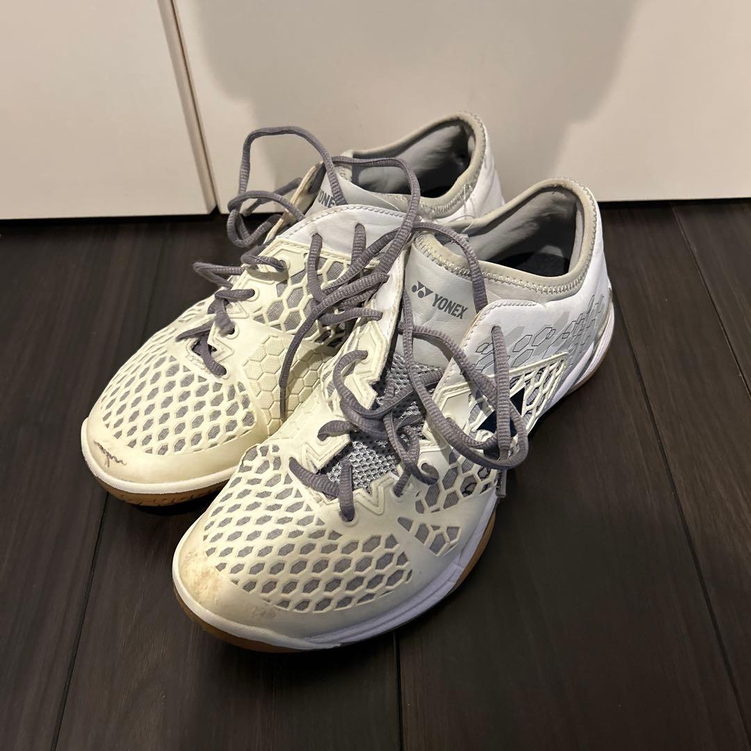 YONEX バドミントンシューズ ホワイト