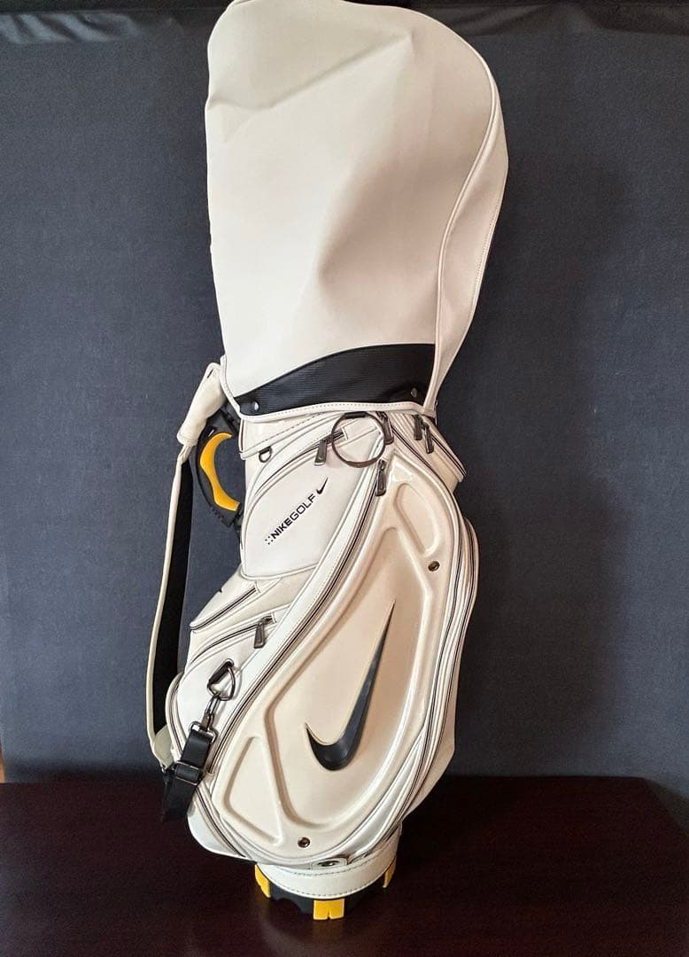【美品】【おまけ付き】ナイキゴルフNIKEキャディバッグ ホワイト