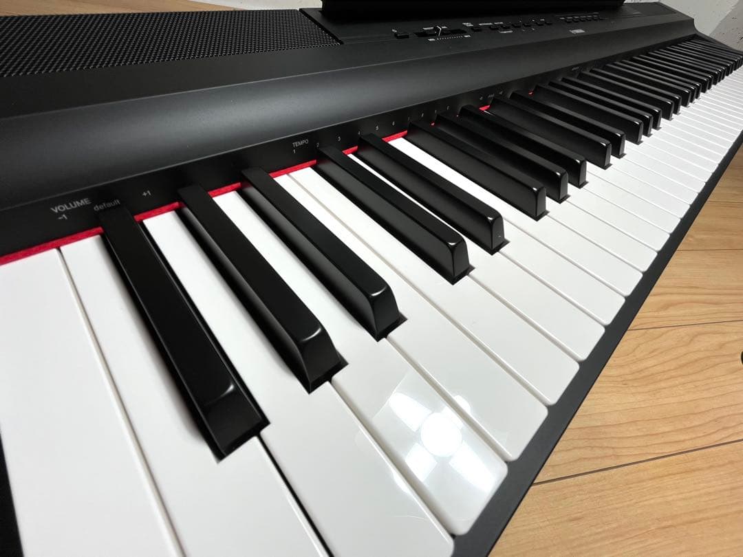 ヤマハ デジタルピアノ P-121B / 73鍵盤 / ブラック / 美品